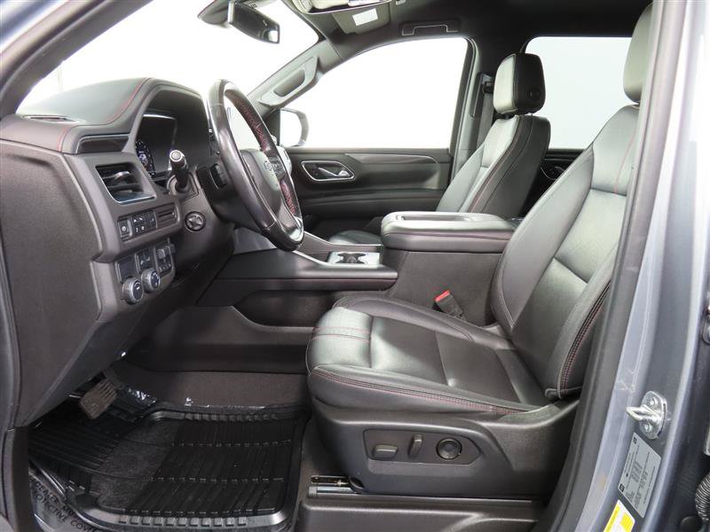 Used 2022 Chevrolet Suburban RST w/ Luxury Package RWD image 17