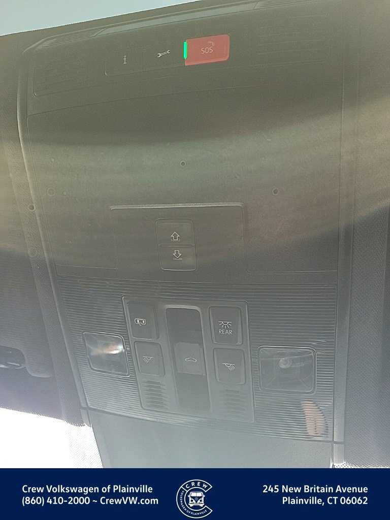 Certified 2022 Volkswagen Tiguan SE R-Line AWD/4WD image 12