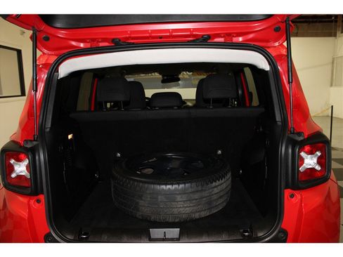 Used 2020 Jeep Renegade Sport image 19