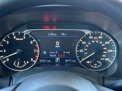 Used 2025 Nissan Altima 2.5 SV FWD image 23