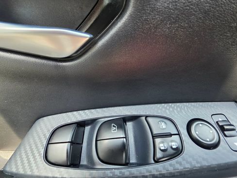 Used 2021 Nissan Sentra SV FWD image 6