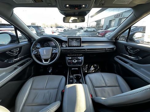 Certified 2022 Lincoln Corsair AWD w/ Premium Package image 16