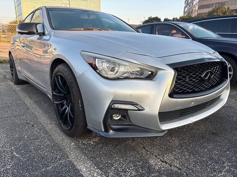 Used 2018 INFINITI Q50 Sport w/ Sensory Package (Sport) AWD/4WD image 2