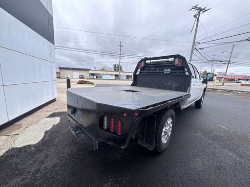 Used 2024 Chevrolet Silverado 2500 LT w/ Convenience Package image 7