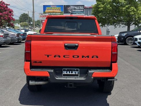 Used 2024 Toyota Tacoma TRD Off-Road w/ TRD Off Road Premium Package AWD/4WD image 24