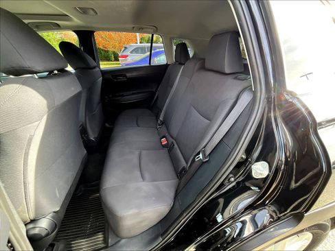 Used 2023 Toyota Corolla Cross LE image 15