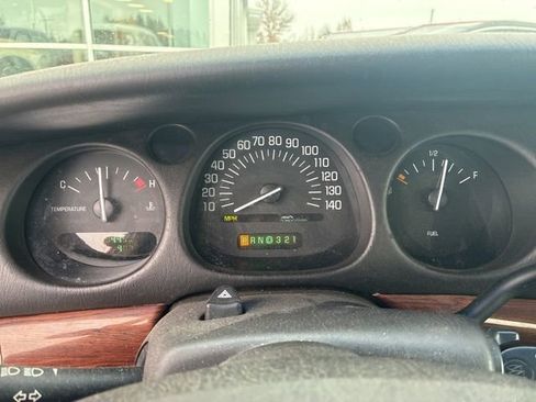 Used 2004 Buick Le Sabre Custom image 1