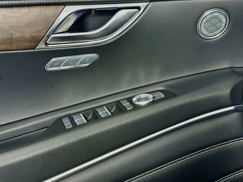 Used 2024 Genesis GV80 2.5T AWD/4WD image 13