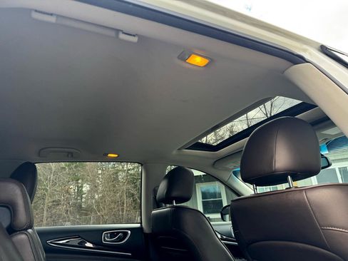 Used 2013 INFINITI JX35 AWD w/ Premium Pkg image 35