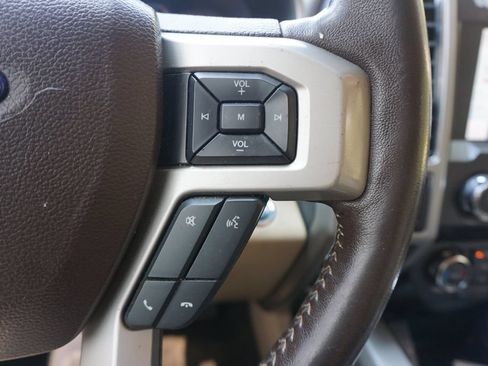 Used 2019 Ford F150 Lariat AWD/4WD image 8