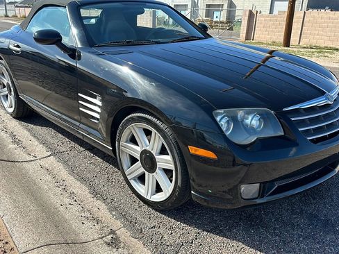 Used 2005 Chrysler Crossfire Limited image 2