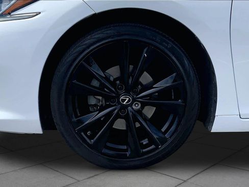 Used 2023 Lexus ES 350 F Sport w/ Accessory Package (Z1) FWD image 11