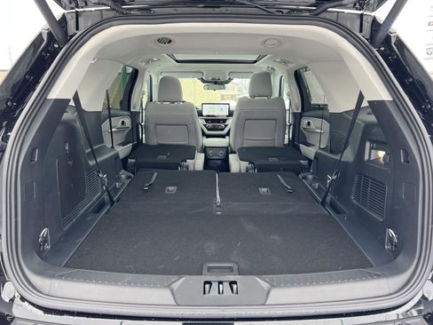 New 2026 Ford Explorer Active w/ Active Comfort Package image 49