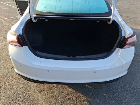 Used 2024 Chevrolet Malibu LT w/ Sport Edition image 29