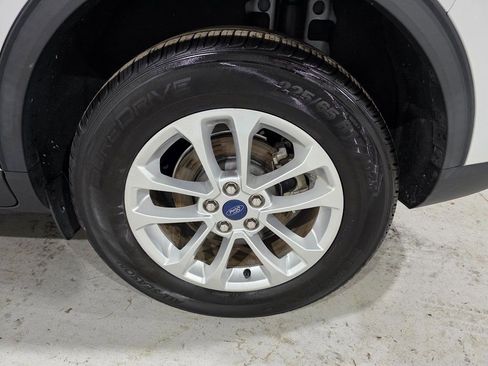 Used 2022 Ford Escape SE image 8