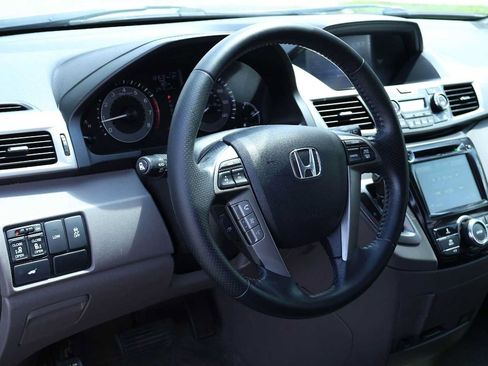 Used 2016 Honda Odyssey EX-L image 2