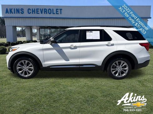 Used 2022 Ford Explorer XLT w/ Equipment Group 202A image 11