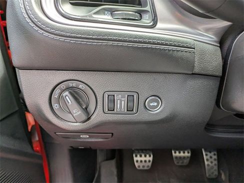 Used 2023 Dodge Challenger R/T w/ Plus Package image 15