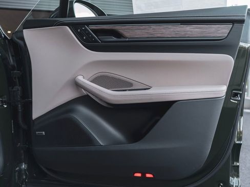 New 2025 Porsche Macan Turbo Electric image 33