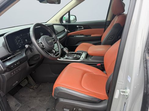 Used 2024 Kia Carnival SX Prestige FWD image 11