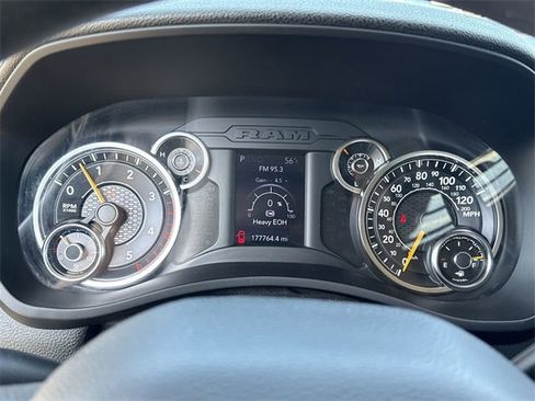 Used 2020 RAM 5500 Tradesman w/ Chrome Appearance Group image 38