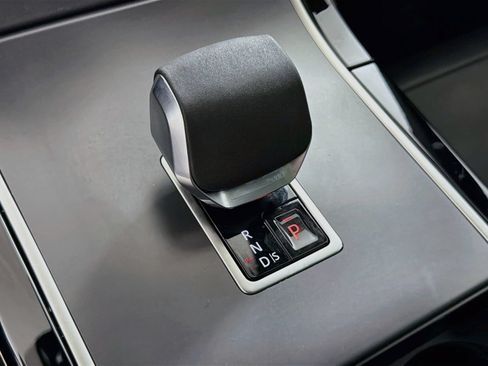 Certified 2026 Land Rover Range Rover Velar S AWD/4WD image 16