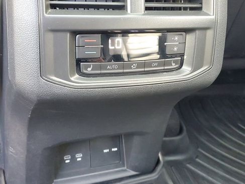 Used 2022 Volkswagen Atlas SEL AWD/4WD image 12