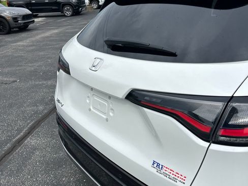 Used 2023 Honda HR-V EX-L image 16