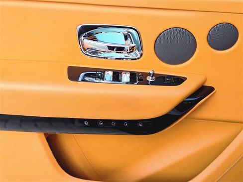 Used 2022 Rolls-Royce Cullinan image 20