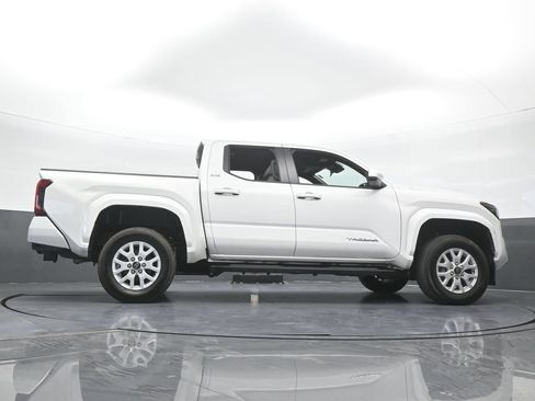 Used 2024 Toyota Tacoma SR5 RWD image 66