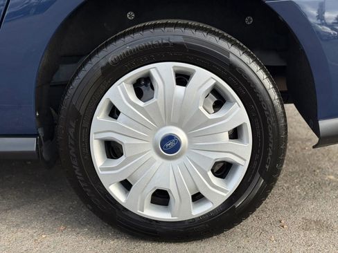 Used 2020 Ford Transit Connect XLT FWD image 12