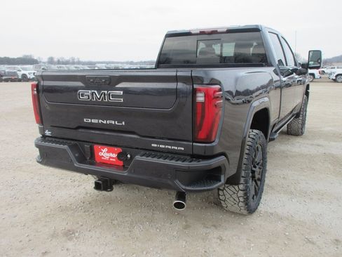 New 2026 GMC Sierra 2500 Denali w/ Denali Reserve Package image 5