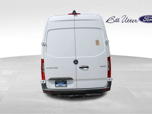 Used 2024 Mercedes-Benz Sprinter 4500 image 6