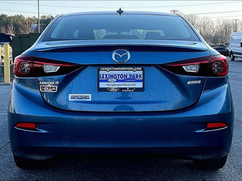 Used 2017 MAZDA MAZDA3 Touring w/ Popular Equipment Package image 5