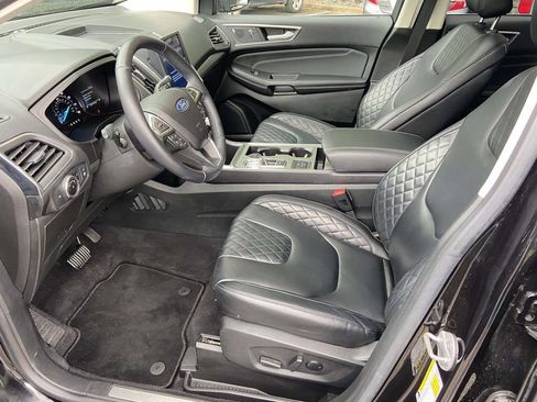 Used 2023 Ford Edge Titanium AWD/4WD image 18