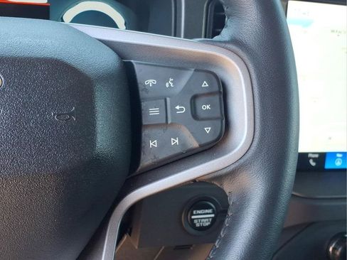 Used 2025 Ford Bronco Badlands AWD/4WD image 32