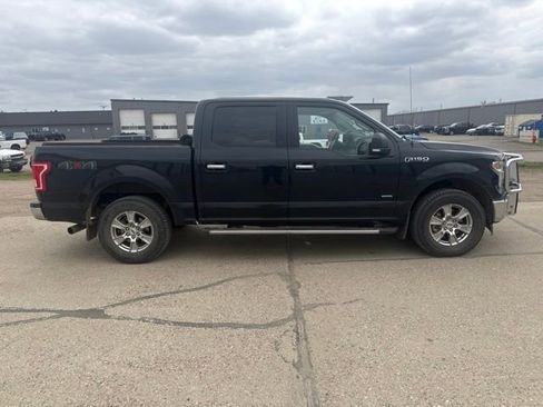 Used 2017 Ford F150 XLT w/ Equipment Group 302A Luxury AWD/4WD image 8