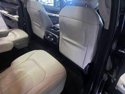 Used 2021 Ford Expedition Platinum AWD/4WD image 24