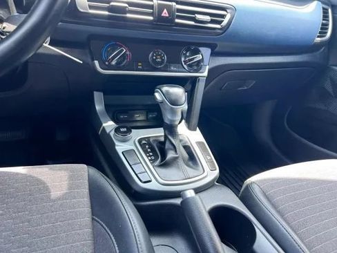Used 2021 Kia Seltos S FWD image 40