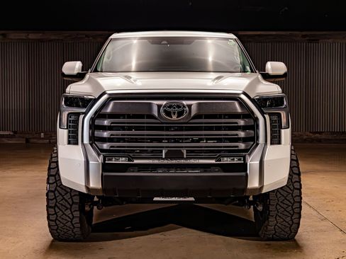 Used 2022 Toyota Tundra Limited w/ Power Package image 2