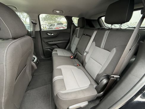 Used 2025 Chevrolet Blazer LT image 31