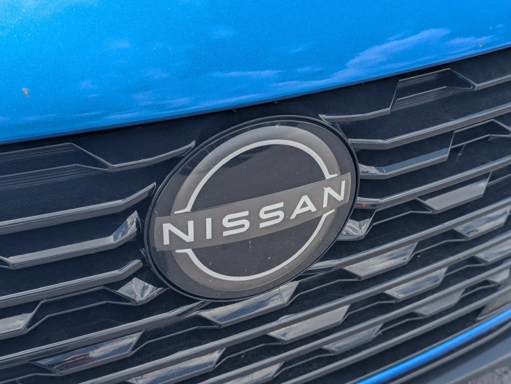 Used 2024 Nissan Sentra SV FWD image 11