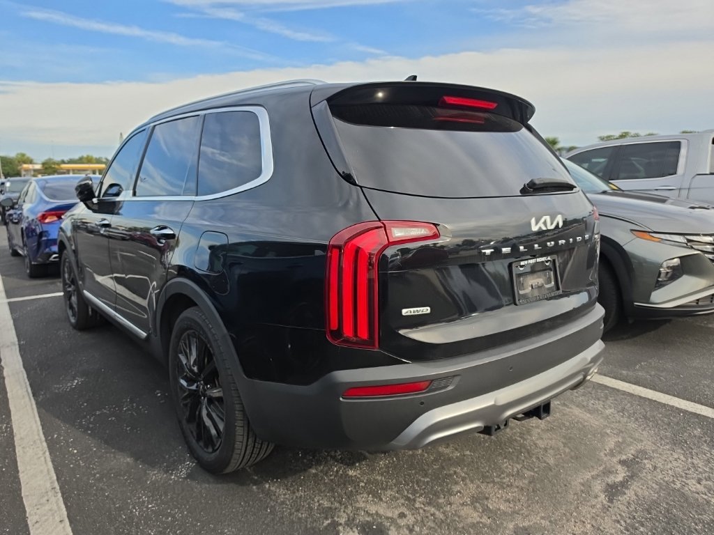 Used 2022 Kia Telluride SX w/ Towing Package AWD/4WD image 16