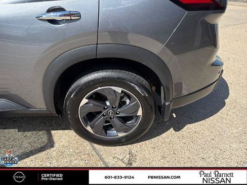 Certified 2026 Nissan Rogue SV FWD image 26