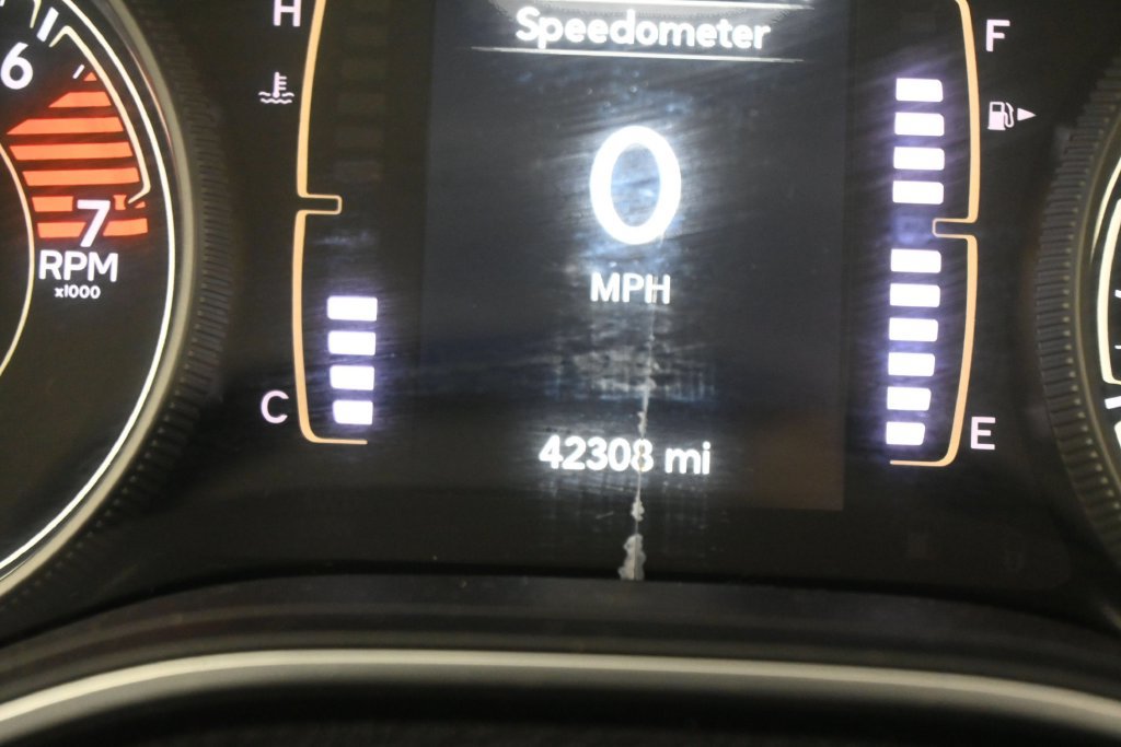 Used 2021 Jeep Cherokee Latitude FWD image 18