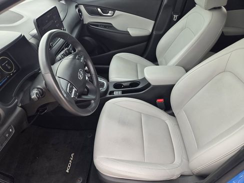 Used 2023 Hyundai Kona Limited w/ Cargo Package FWD image 12