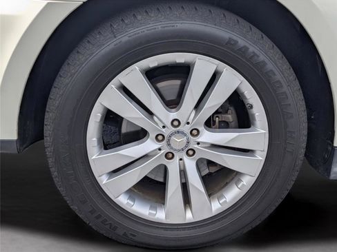 Used 2012 Mercedes-Benz GL 320 BlueTEC 4MATIC image 38