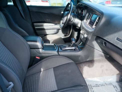 Used 2019 Dodge Charger Scat Pack w/ Dynamics Package image 15