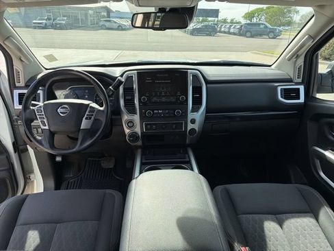Used 2021 Nissan Titan SV w/ SV Convenience Package AWD/4WD image 16