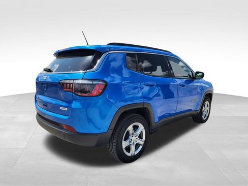 Used 2024 Jeep Compass Latitude AWD/4WD image 9